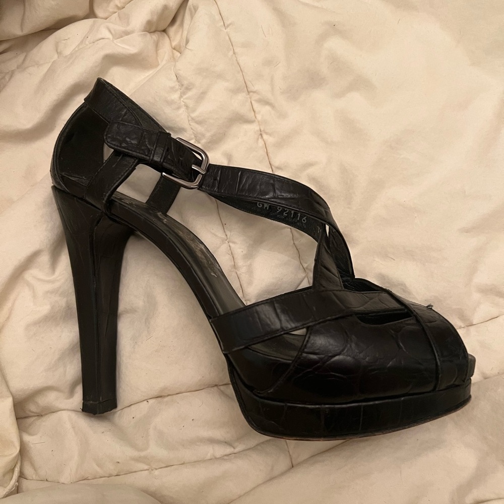 STUART WEITZMAN black pumps 7.5